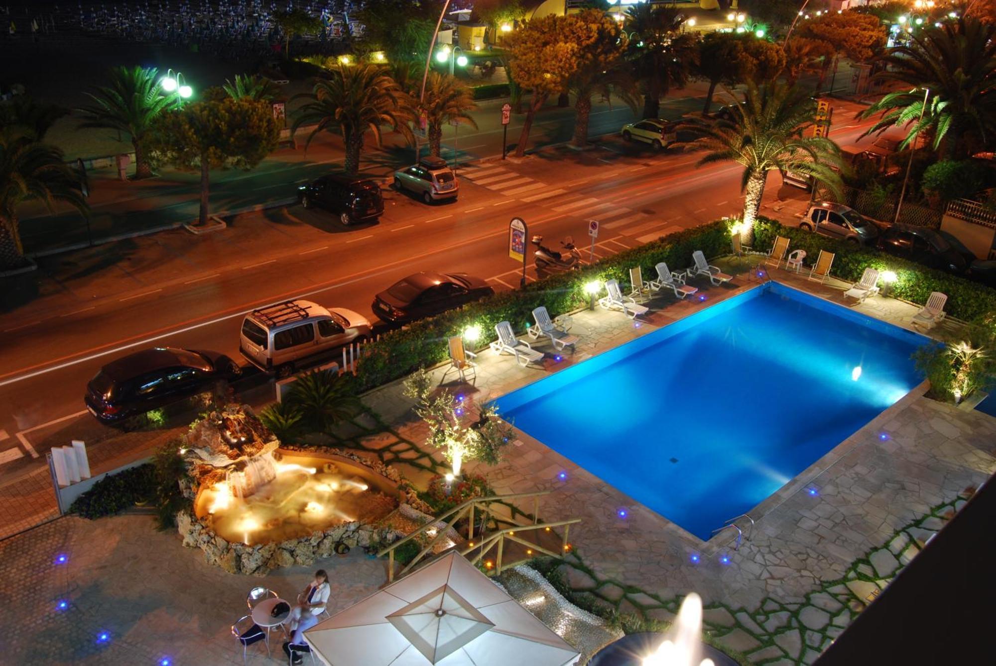 Hotel Costa Verde 토르토레토 외부 사진